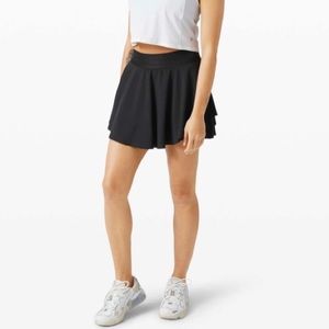 Lululemon Court Rival Skirt HR Size 2 Tall*